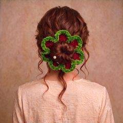 Crimson Bloom Crochet Bun Scrunchie – Maroon & Forest Green